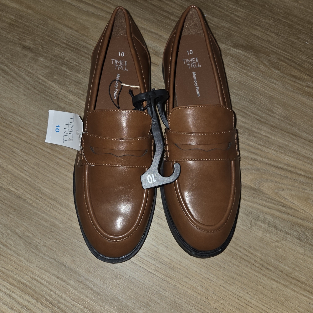 NWT Time and Tru Brown Loafers